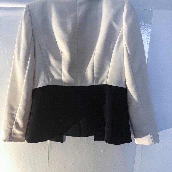 White and Black Dress Jacket and Top - Picture 6 of 10